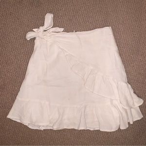 Selfie Leslie white tie skirt with ruffles